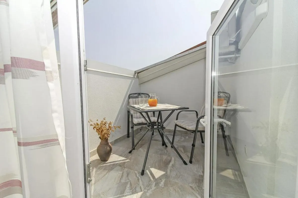 ** Guest house Eva In Porec * Istrien Vrvari Croatia