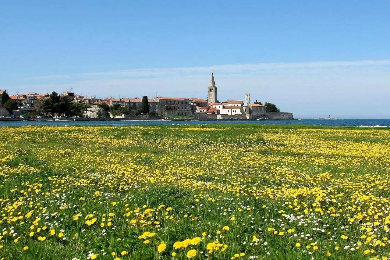 ** Guest house Eva In Porec * Istrien Vrvari Croatia