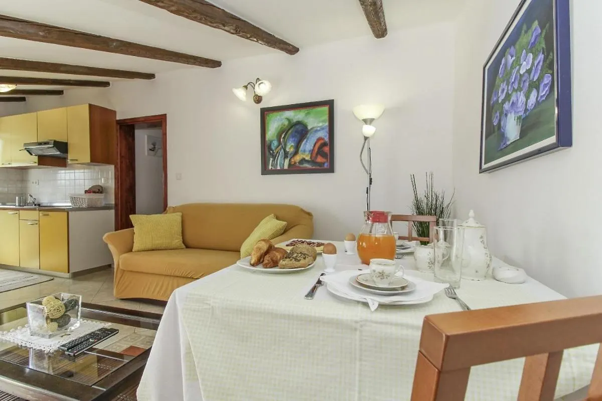 Eva In Porec * Istrien Vrvari Guest house