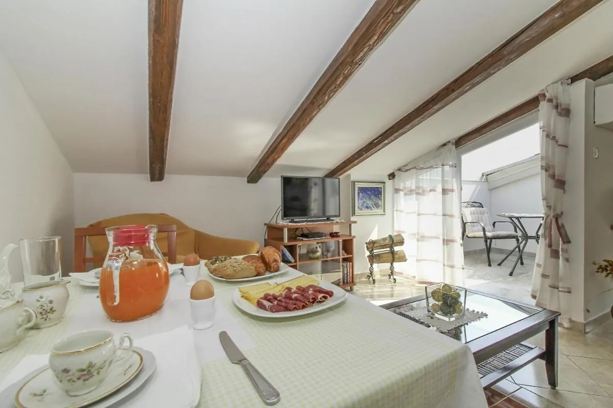 Eva In Porec * Istrien Vrvari Guest house